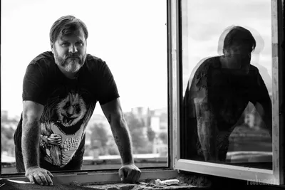 Михаил Семенов: воплощение стиля и элегантности на фото