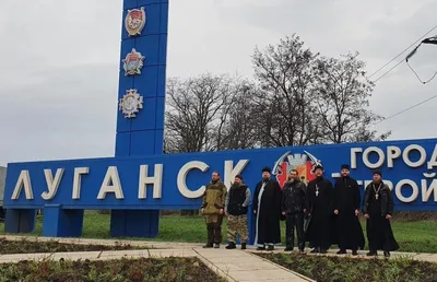 Обои на телефон с Михаилом Семеновым: стиль и гламур
