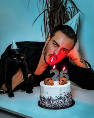 Pin by Игорь Белый on Мужские позы | 21st birthday photoshoot, Happy  birthday man, Birthday photoshoot