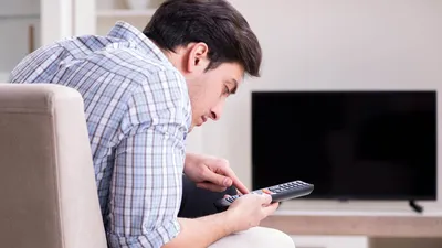 7 способов подключить телефон к телевизору - Лайфхакер