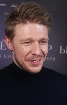 GIF картинка Никита Ефремов: оживите свой экран неповторимыми анимационными изображениями