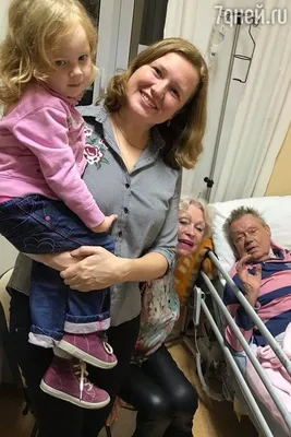 Караченцов в объективе: уникальные фотографии актера