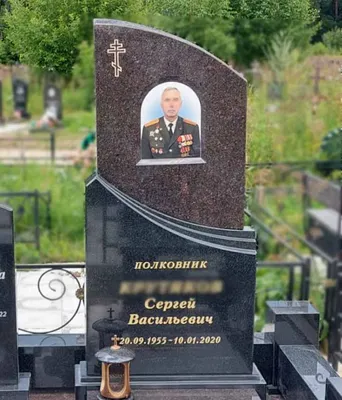 Заказать фигурные памятники на могилу в Санкт-Петербурге