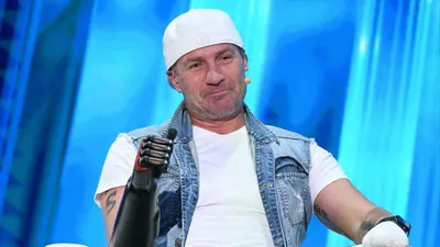 Павел Костомаров в фотографиях - путь к известности.