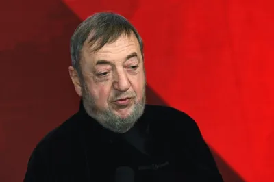 Павел Лунгин на фотографиях: бесплатно скачать в PNG и JPG форматах