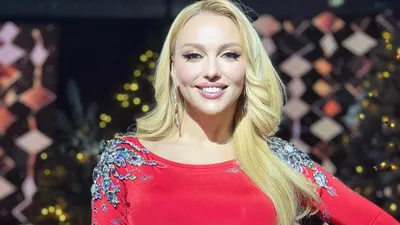 Поля Полякова в гламурных фото: доступно скачать в JPG, PNG, WebP