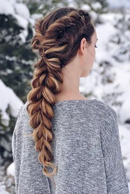 Новогодние прически 2024 – модные прически на Новый год | Hair up styles,  Wedding bun hairstyles, Medium hair styles