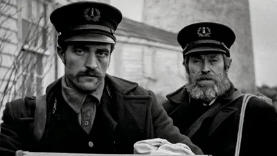 В поисках идеального угла: Фотографии Роберта Эггерса, вызывающие восхищение