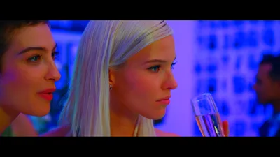 Авики Саши Лусс - динамичные анимированные gif изображения