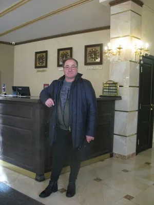 Красивый фон с изображением Семёна Стругачева
