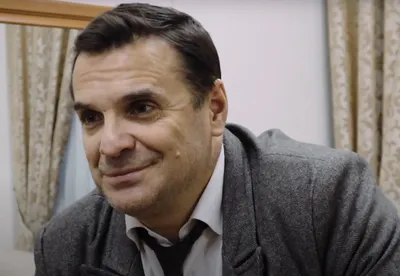 Новейшие изображения Сергея Астахова - скачивайте в 4K разрешении