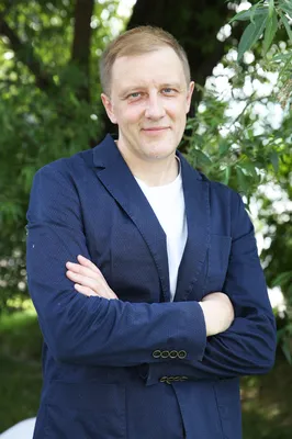 Фотографии Сергея Горобченко в стильном исполнении - выбирайте между JPG, PNG и WebP