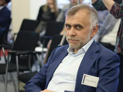 Арт с Сергеем Васильевым: удивитесь креативным интерпретациям известного актера