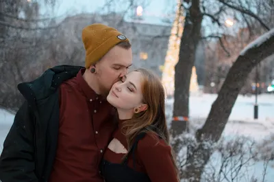 В наших отношениях будут трое”. 15 смешных анкет казахстанцев в Tinder: 02  января 2021, 09:14 - новости на Tengrinews.kz