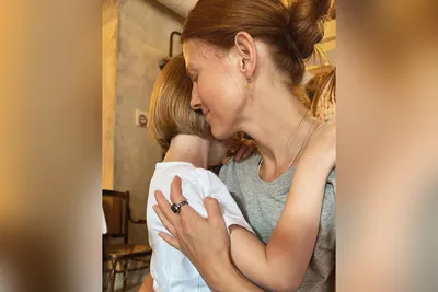 Софья Эрнст в фотосессии: Мастерство и элегантность на каждом снимке
