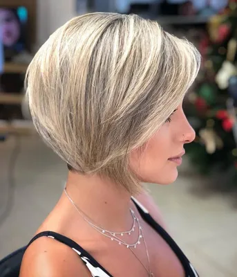 100%) Короткая женская стрижка каре на ножке 2022-2023: 104 фото | Short  hair cuts for women, Thick hair styles, Short hair balayage