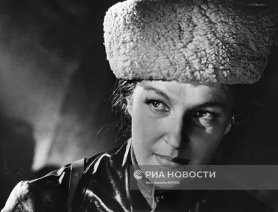 Фото на андроид Светланы Дружининой в ярком наряде