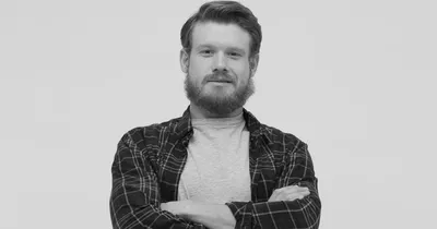 Новые обои с Виктором Хориняком в формате WebP - бесплатно!
