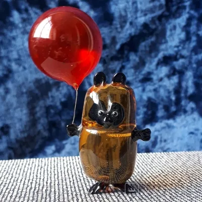 Винни Пух🐻 на воздушном шарике 🎈нарисовала для Кости @konstantin_iva11  моего друга ❤️ жду нашей встречи с 🍷 и душевным разговором 🤗🙏… |  Instagram