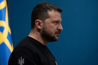 Фотография на андроид Владимира Зеленского: обои на Android устройства