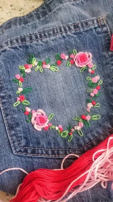 Вышивка на джинсах. Нитки мулине и хлопок в мотках. | Embroidery jeans diy,  Needle work designs, Fabric paint shirt