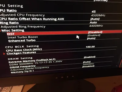 Завис телевизор: на заставке, при просмотре, что делать? причины - TV Fix